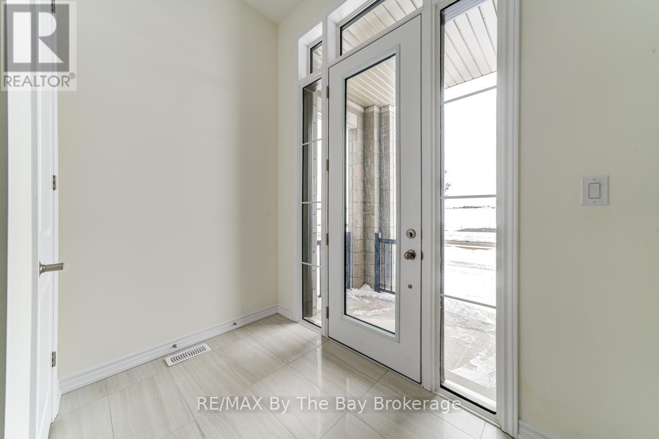 17 Sun Valley Avenue, Wasaga Beach, Ontario  L9Z 0N6 - Photo 2 - S11947415