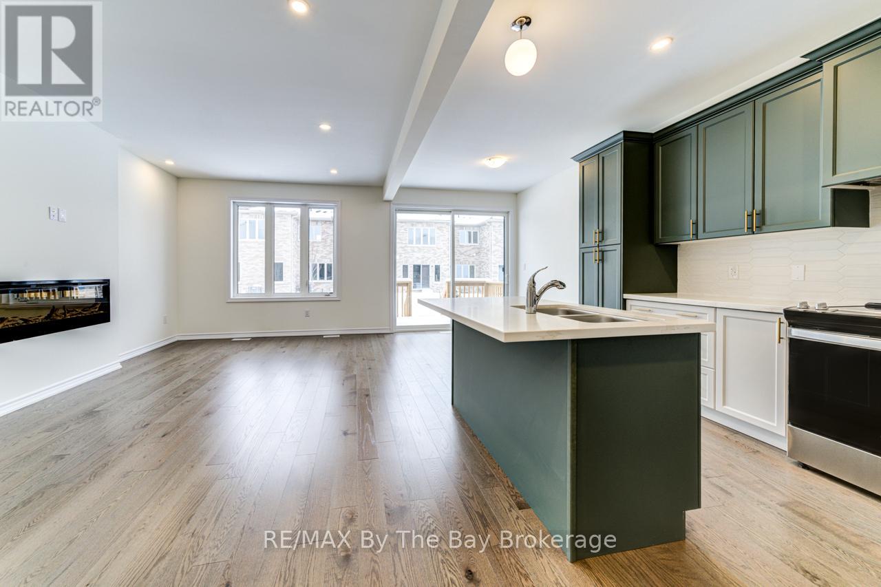 17 Sun Valley Avenue, Wasaga Beach, Ontario  L9Z 0N6 - Photo 6 - S11947415