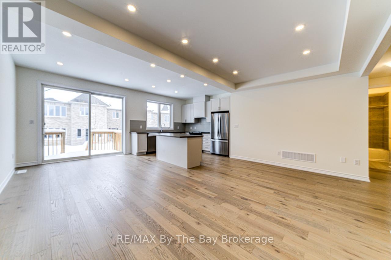 15 Sun Valley Avenue, Wasaga Beach, Ontario  L9Z 0N6 - Photo 10 - S11967714