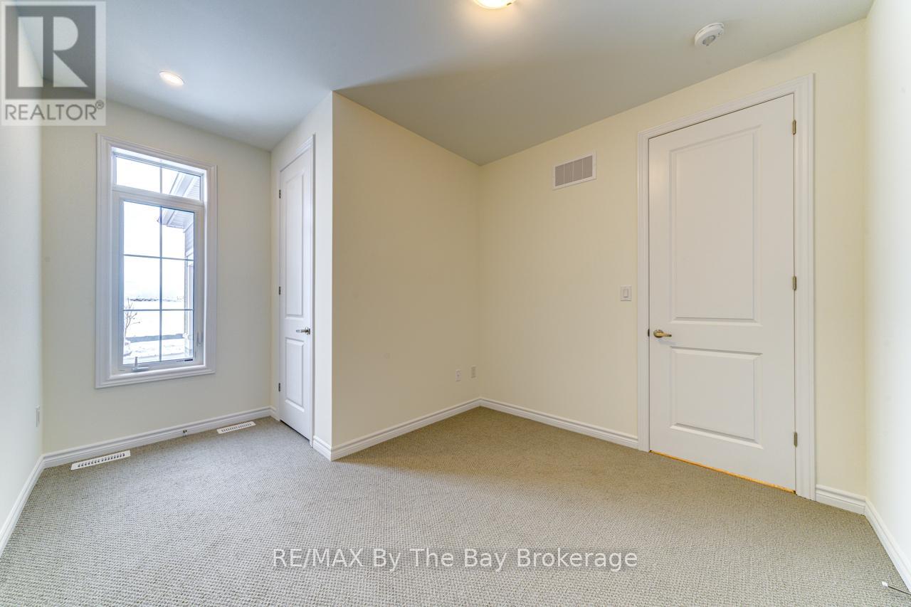 15 Sun Valley Avenue, Wasaga Beach, Ontario  L9Z 0N6 - Photo 6 - S11967714