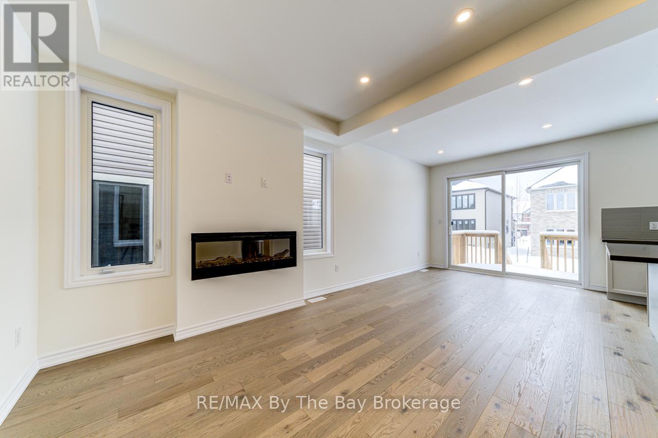 15 Sun Valley Avenue, Wasaga Beach, Ontario  L9Z 0N6 - Photo 8 - S11967714