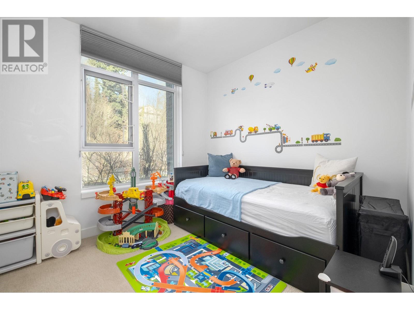 Listing Picture 17 of 40 : 3518 MARINE WAY, Vancouver / 溫哥華 - 魯藝地產 Yvonne Lu Group - MLS Medallion Club Member