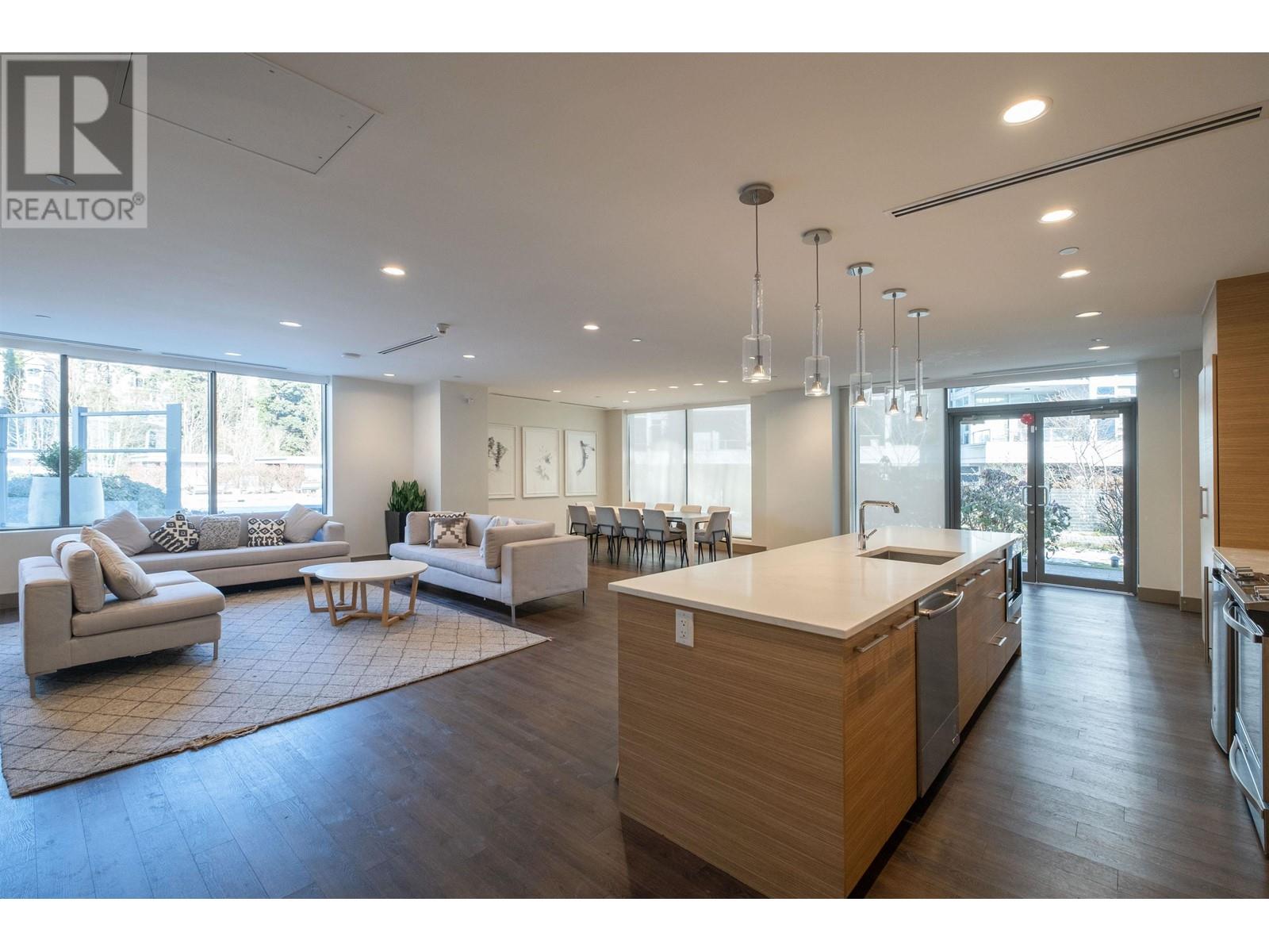 Listing Picture 30 of 40 : 3518 MARINE WAY, Vancouver / 溫哥華 - 魯藝地產 Yvonne Lu Group - MLS Medallion Club Member