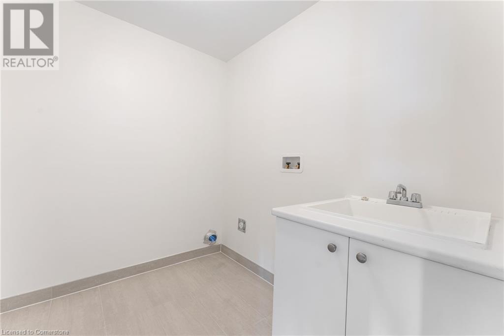 19 Shawbridge Court, Hamilton, Ontario  L8J 0J7 - Photo 42 - 40716490