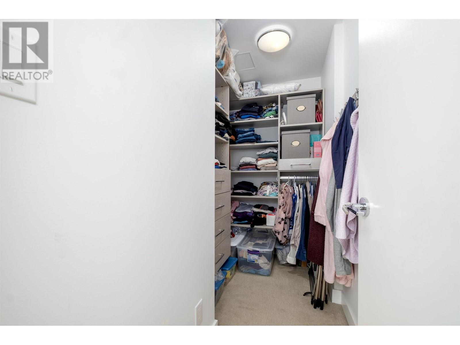 Listing Picture 21 of 40 : 3518 MARINE WAY, Vancouver / 溫哥華 - 魯藝地產 Yvonne Lu Group - MLS Medallion Club Member