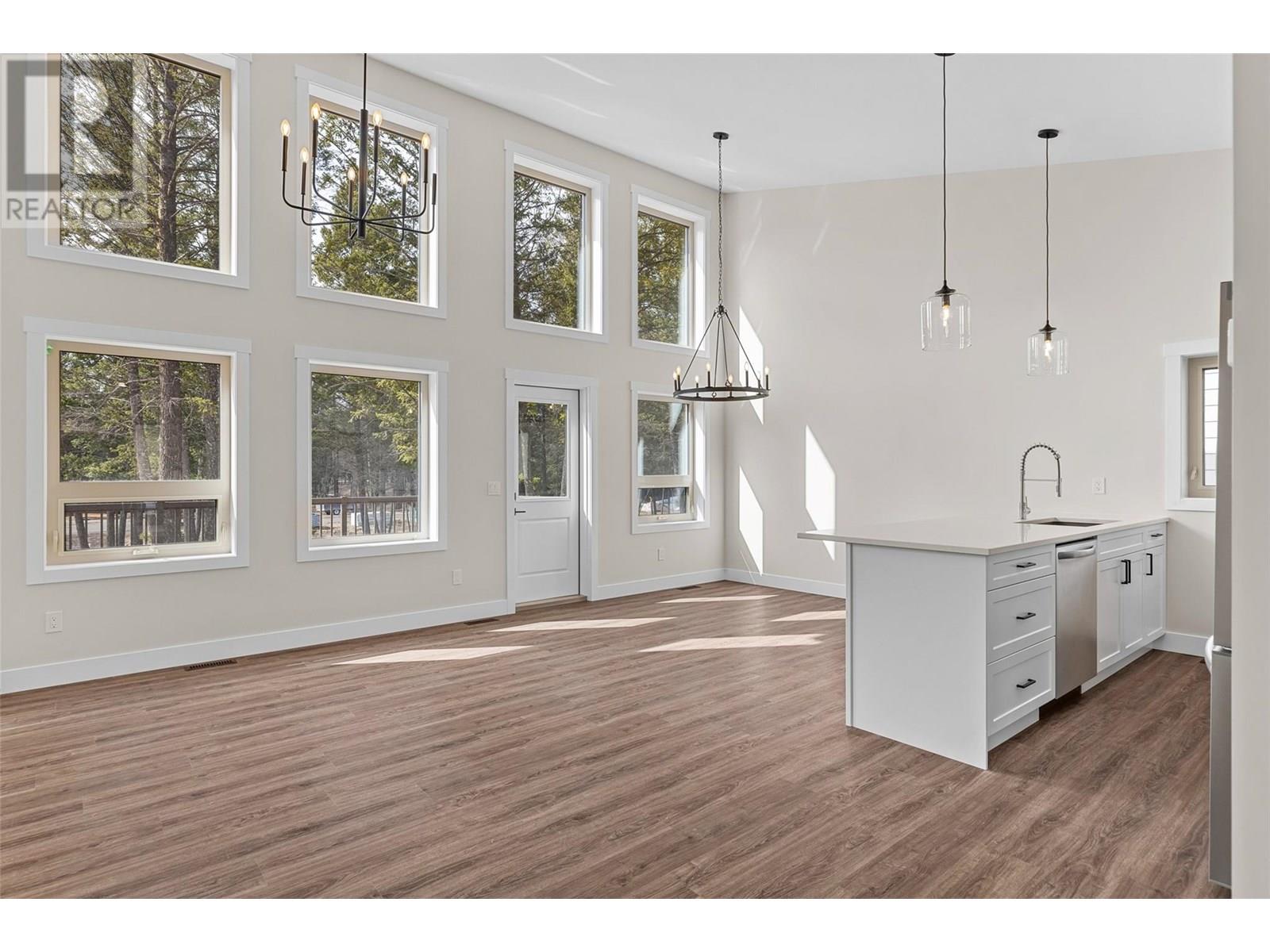 1144 Swansea Crescent, windermere, British Columbia V0B2L2