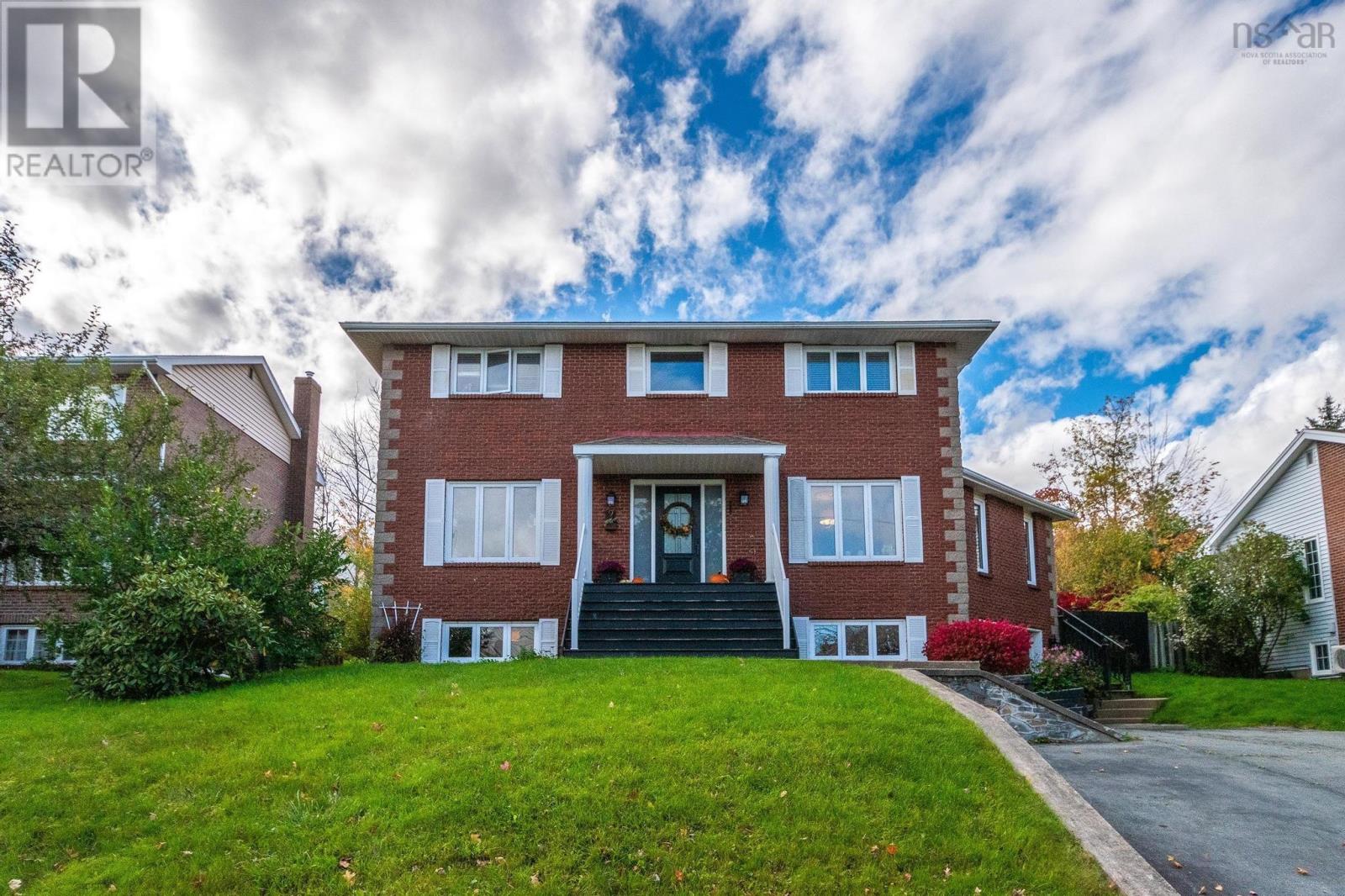 Property at 94 Lakeshire Crescent image 1