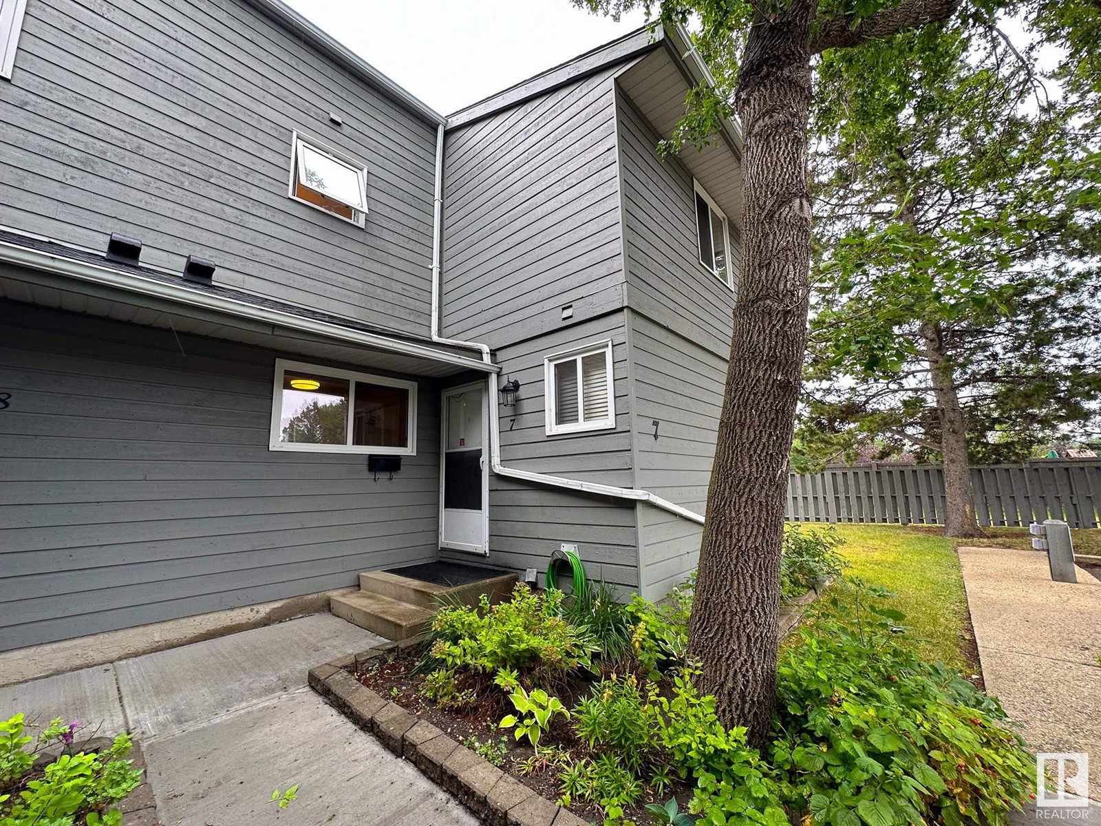 Property at #7 4610 17 AV NW image 1