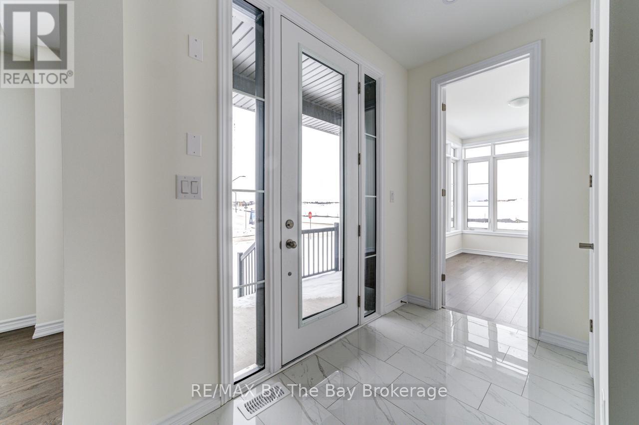 19 Sun Valley Avenue, Wasaga Beach, Ontario  L9Z 0N6 - Photo 4 - S11950240