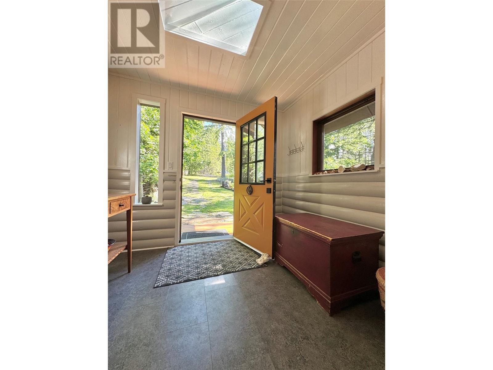 4258 31 Highway, Ainsworth, British Columbia  V0G 1A0 - Photo 3 - 10344089