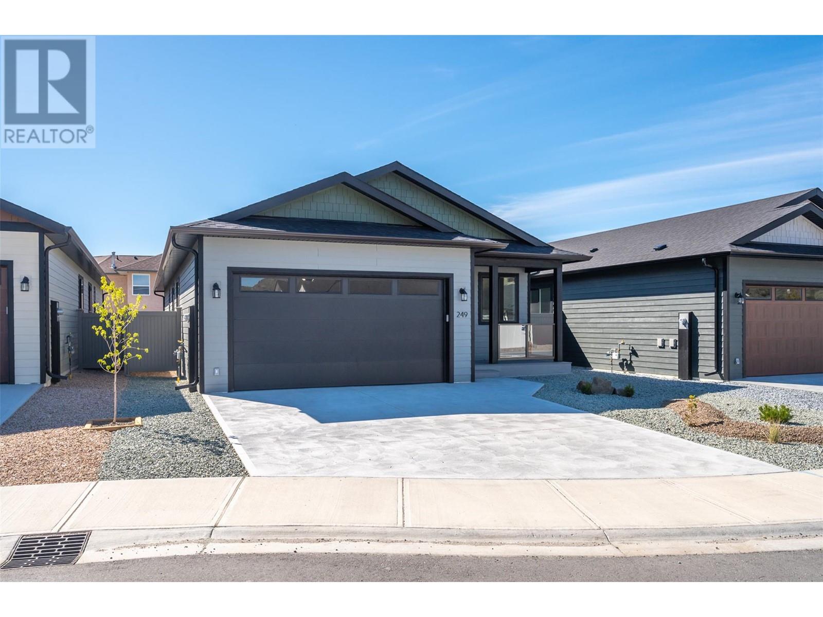 Property at 249 BENTGRASS Avenue image 4