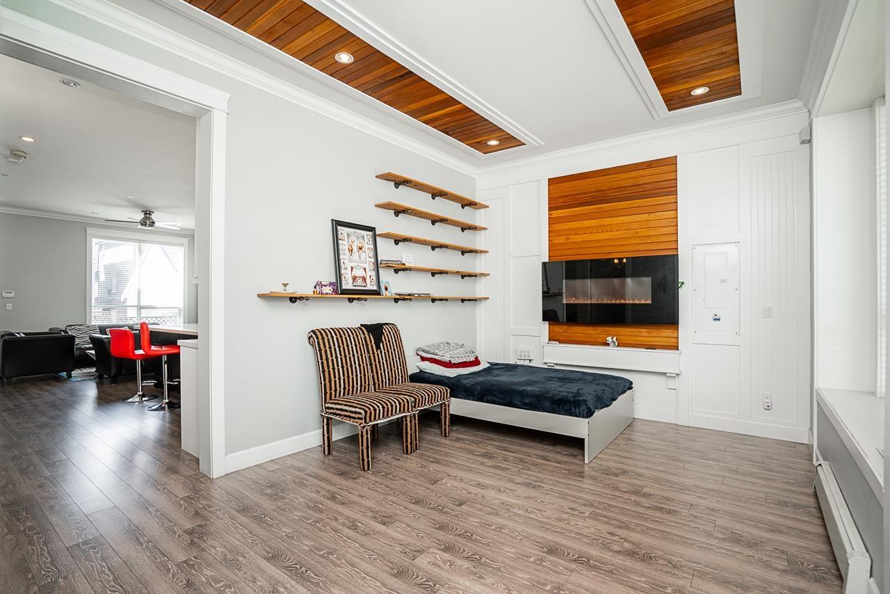 Property at 5933 148 STREET image 3