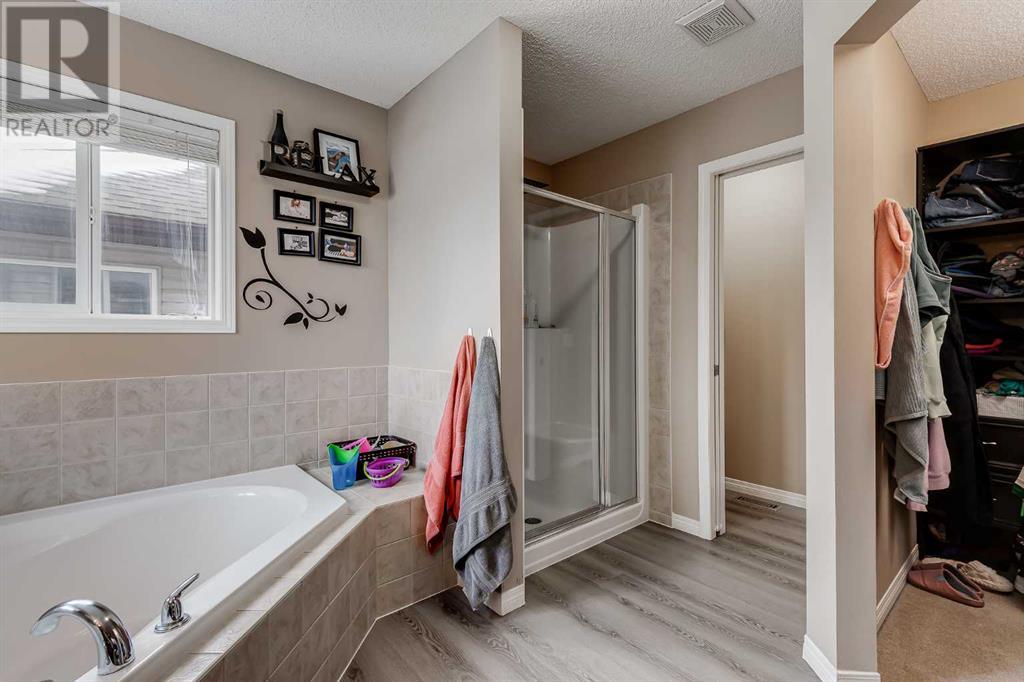 415 Morningside Crescent Sw, Airdrie, Alberta  T4B 0E2 - Photo 19 - A2197125