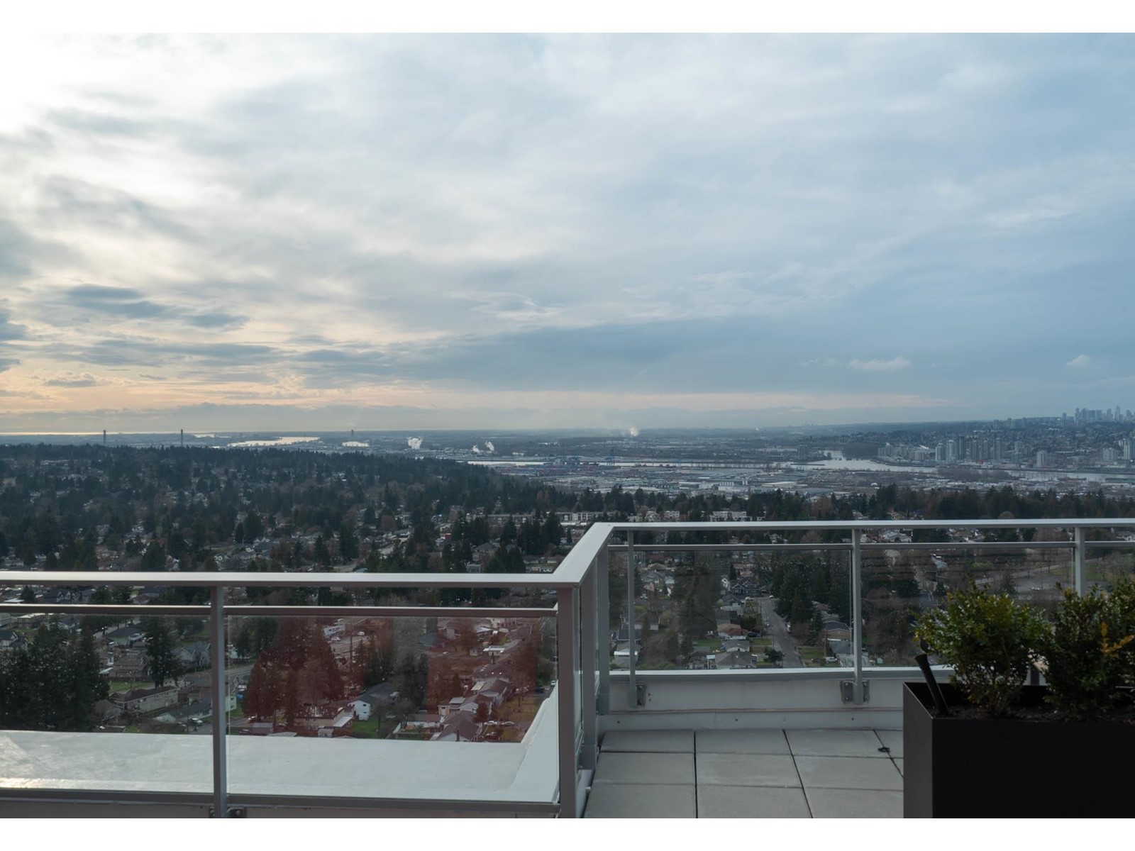 2907 13308 Central Avenue, Surrey, British Columbia  V3T 0M4 - Photo 23 - R2990266