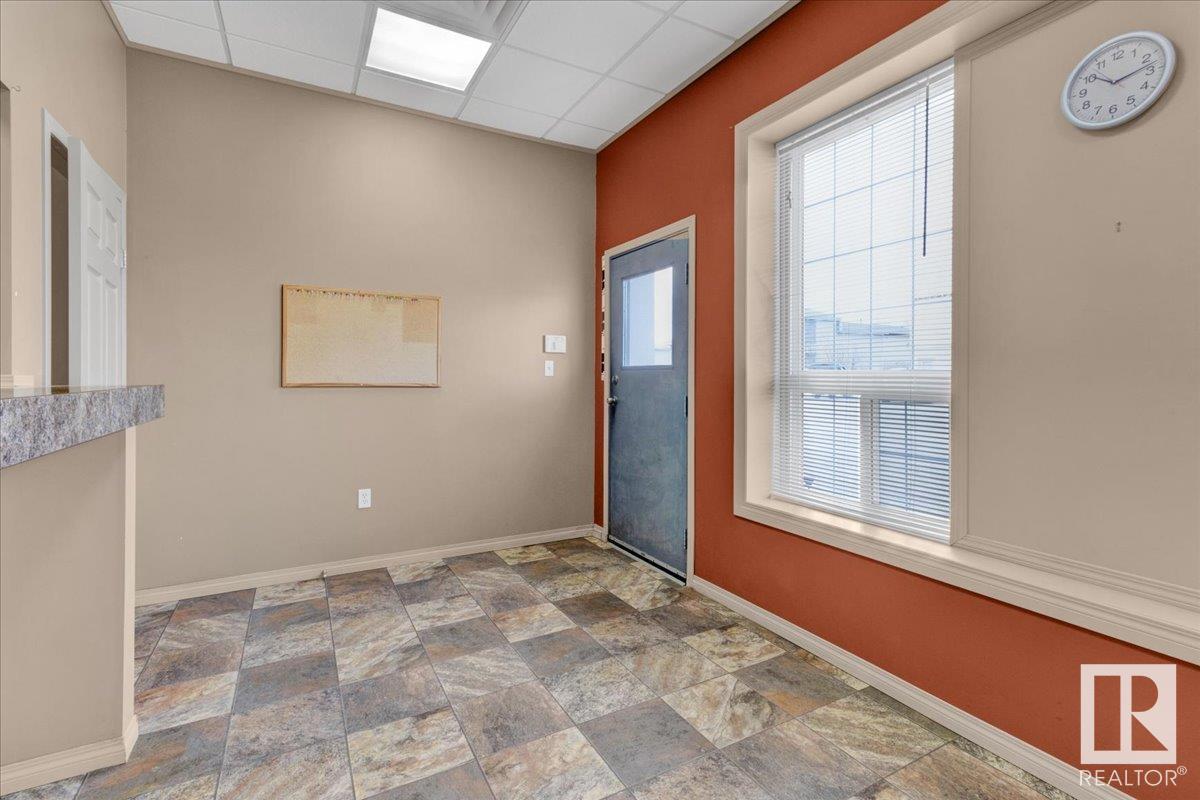 Property at 5081 50 ST image 3