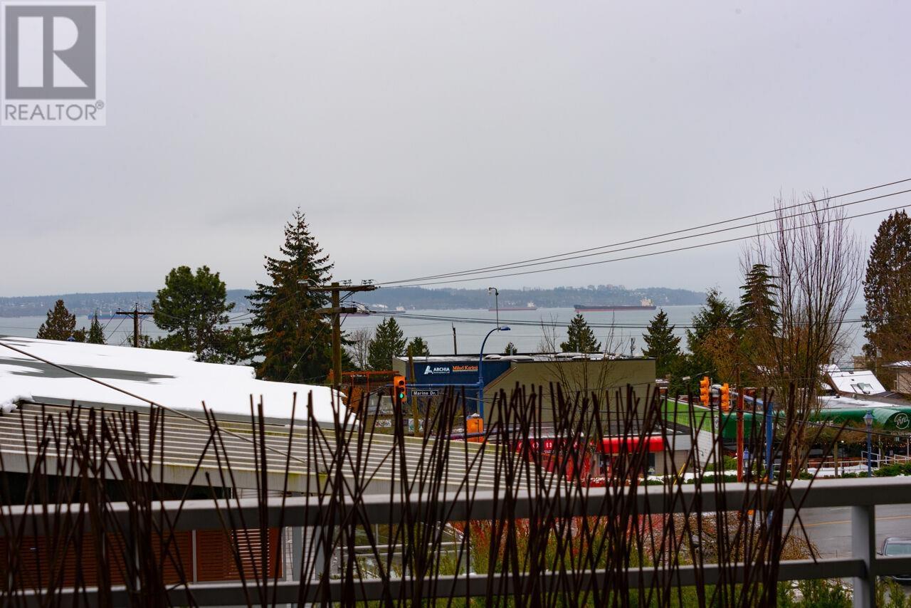 21 1180 25th Street, West Vancouver, British Columbia  V7V 0A2 - Photo 13 - R2979303