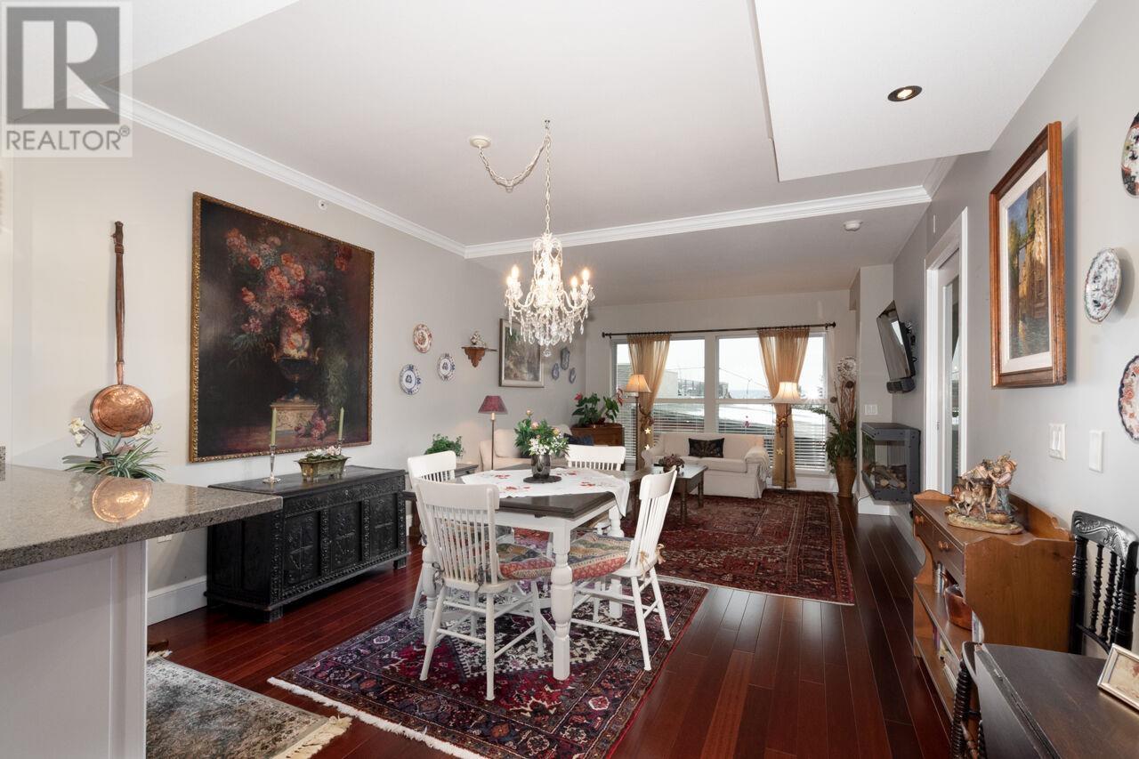 21 1180 25th Street, West Vancouver, British Columbia  V7V 0A2 - Photo 3 - R2979303