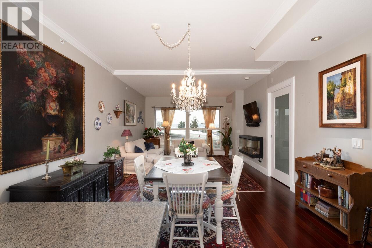 21 1180 25th Street, West Vancouver, British Columbia  V7V 0A2 - Photo 2 - R2979303