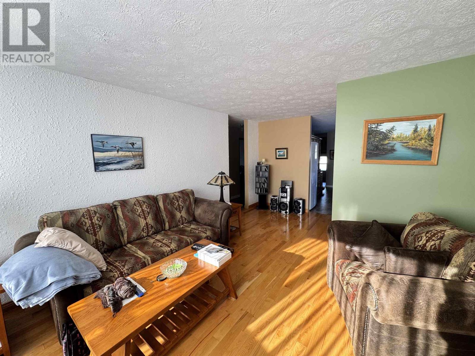 82 Neesomadina Ave, Hornepayne, Ontario  P0M 1Z0 - Photo 7 - SM250793