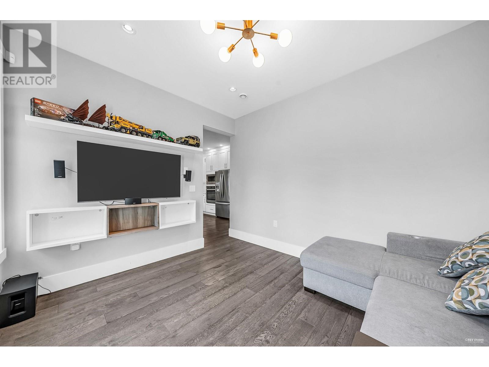 5488 Canada Way, Burnaby, British Columbia  V5E 3N3 - Photo 19 - R2989939