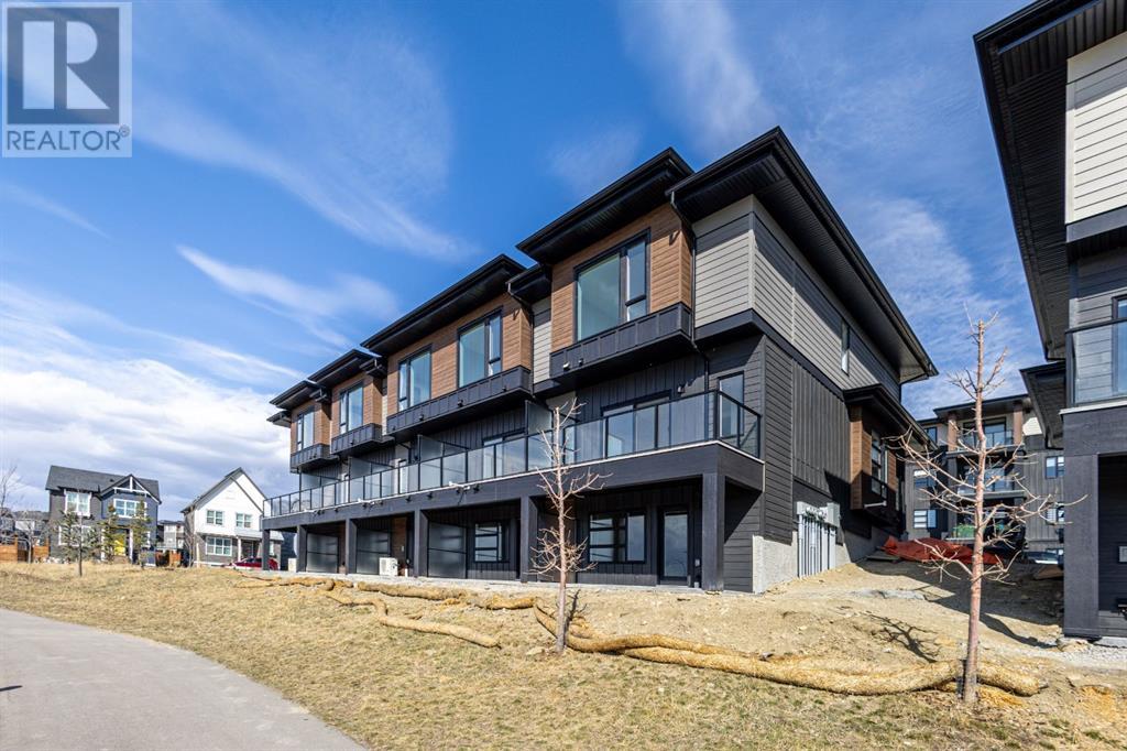 Property at 3131, 55 Lucas Way NW image 3