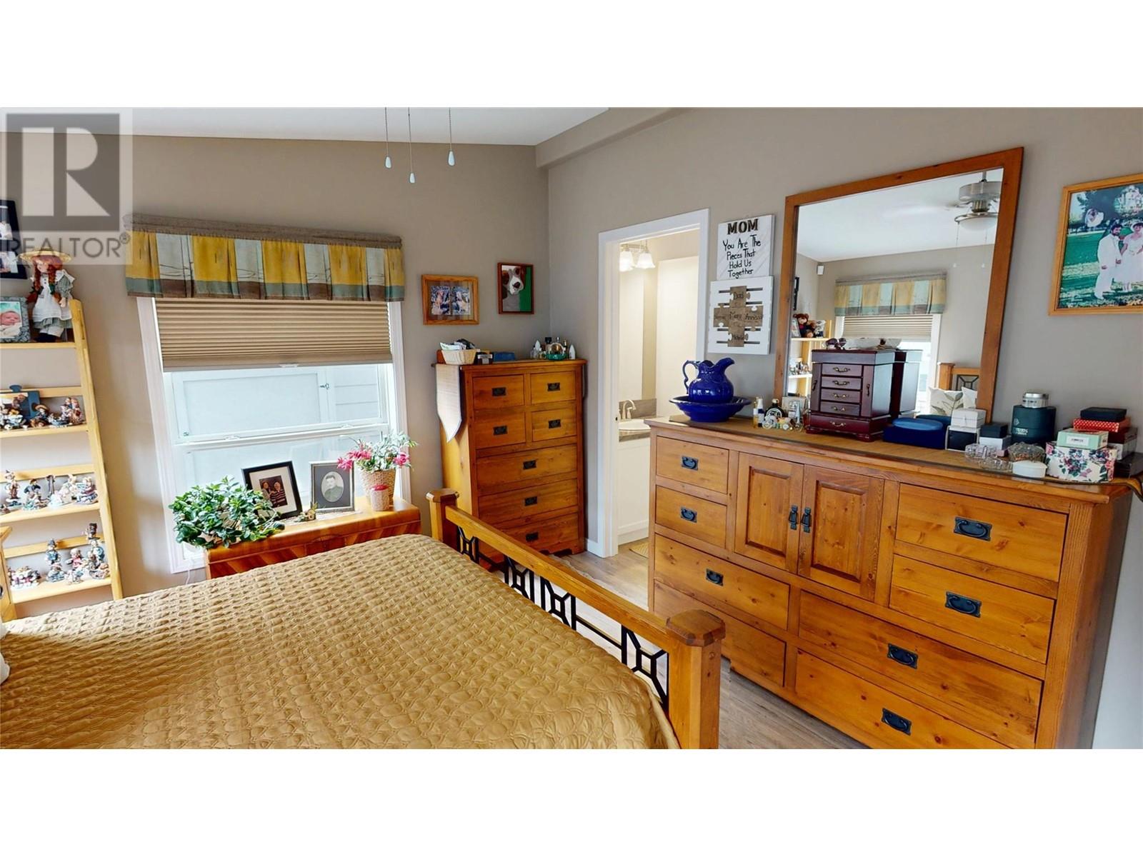 28 Pinewood Avenue, Cranbrook, British Columbia  V1C 5X8 - Photo 12 - 10341754
