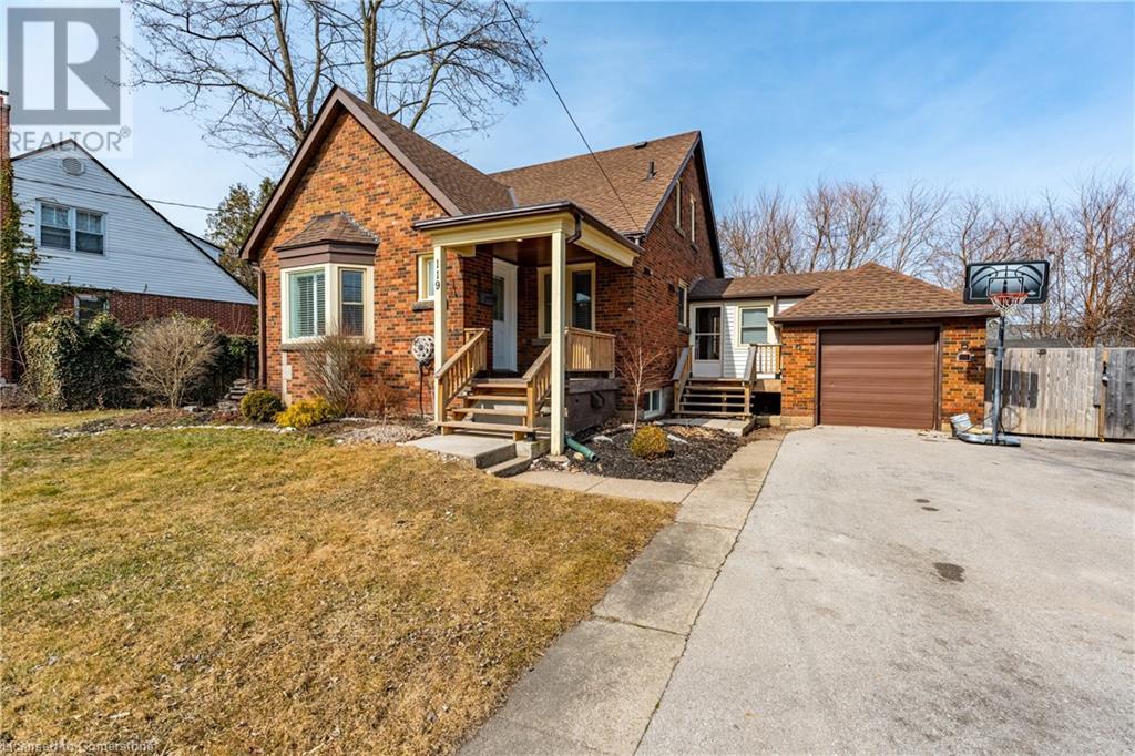 Property at 119 KING Street E image 1