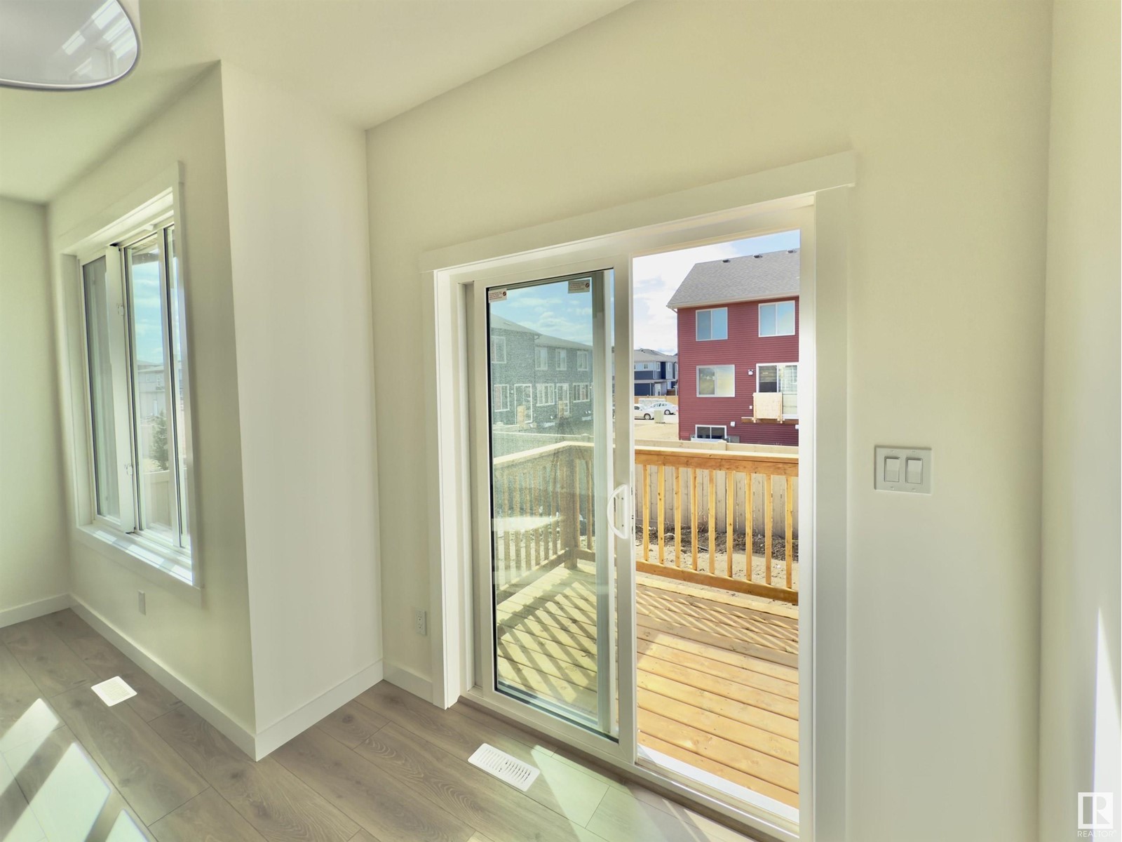 Property at #51 2710 66 ST SW image 5