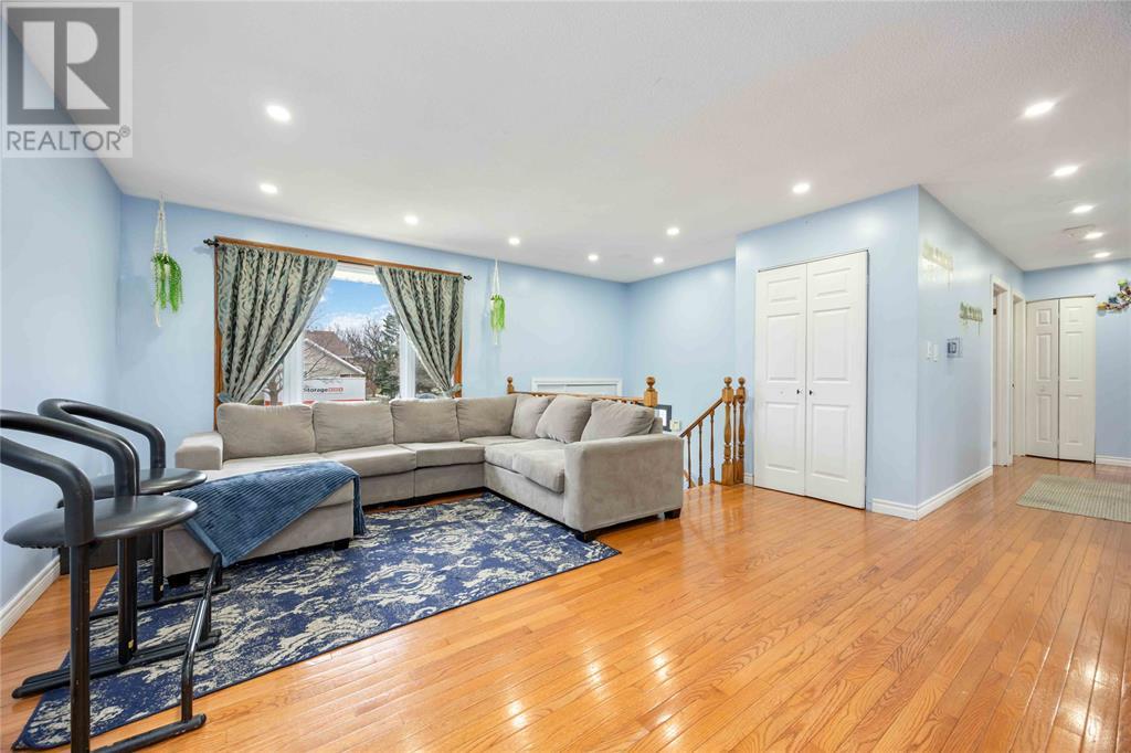 Property at 772 CARDIFF DRIVE image 5