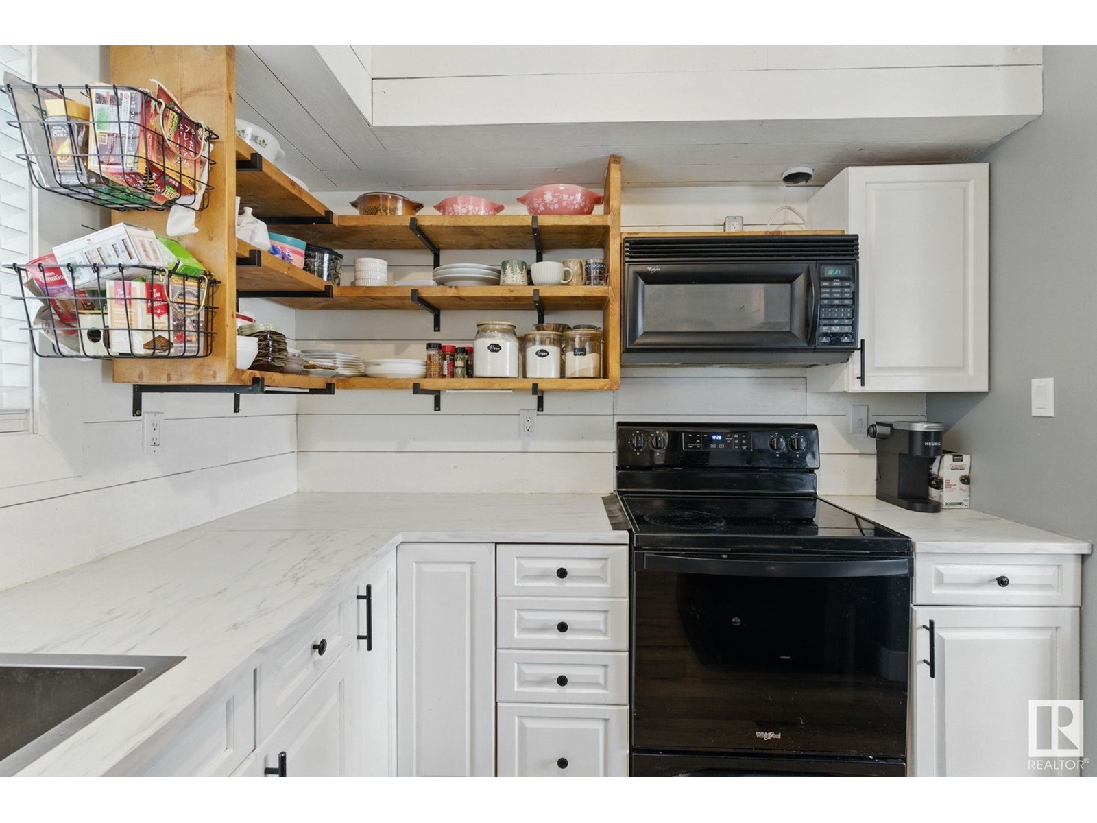 Property at #29 1820 56 ST NW NW image 4