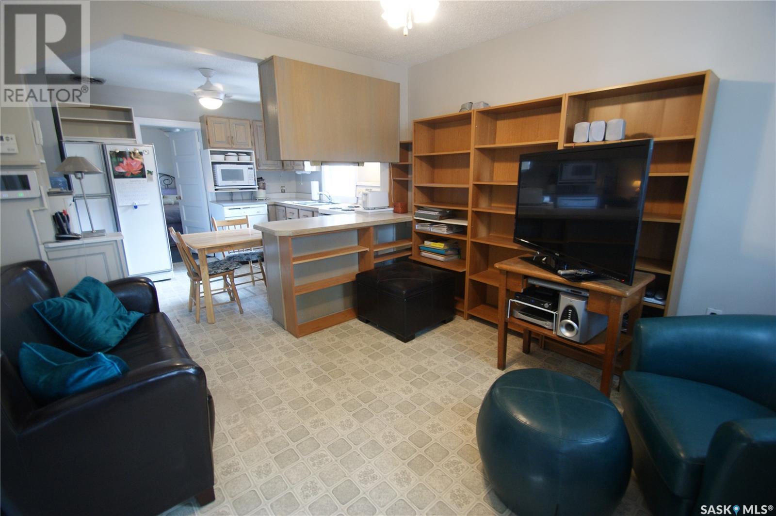 Property at 134 K AVENUE S image 4