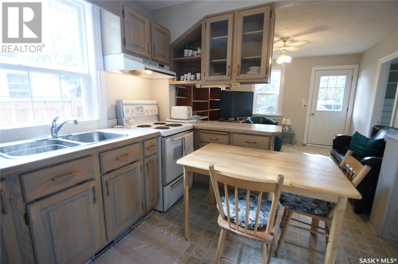 134 K Avenue S, Saskatoon, Saskatchewan  S7M 2C6 - Photo 5 - SK003043