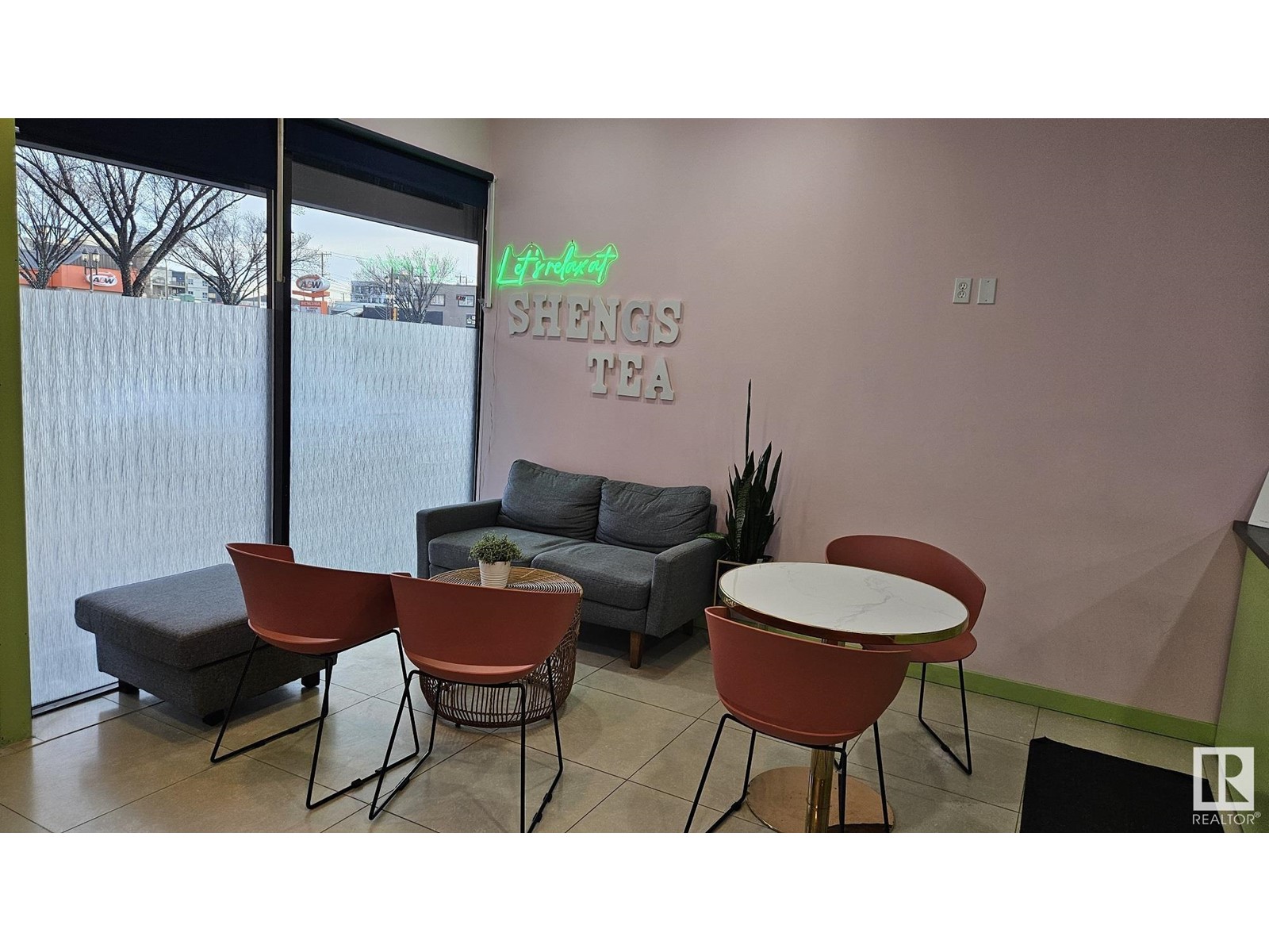 10048 82 Av Nw Nw, Edmonton, Alberta  T6E 1Z3 - Photo 3 - E4431505