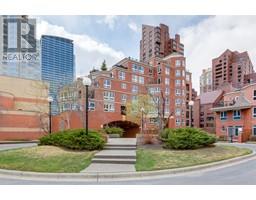 8704, 400 Eau Claire Avenue SW Eau Claire