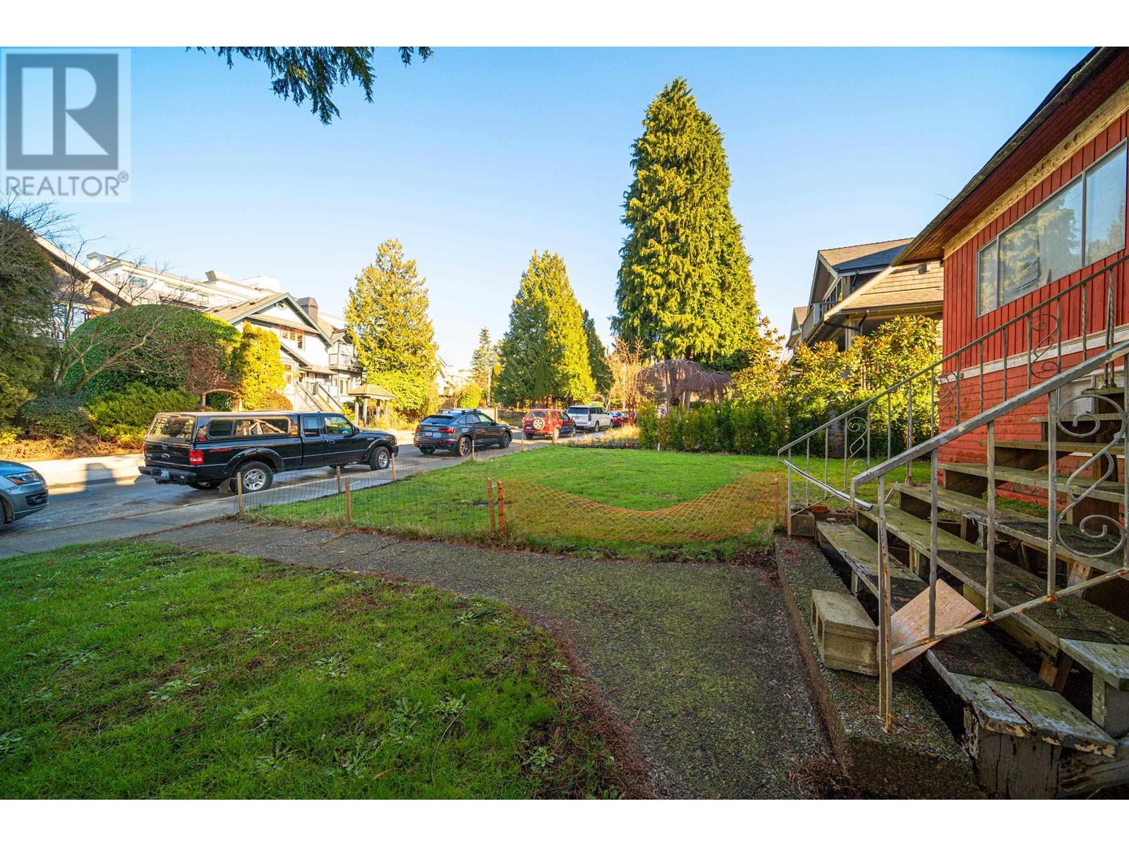 Listing Picture 11 of 22 : 2544 W 3RD AVENUE, Vancouver / 溫哥華 - 魯藝地產 Yvonne Lu Group - MLS Medallion Club Member
