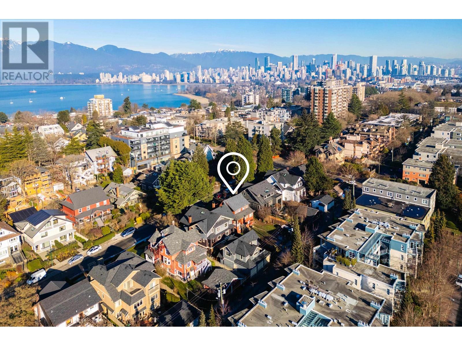 Listing Picture 7 of 22 : 2544 W 3RD AVENUE, Vancouver / 溫哥華 - 魯藝地產 Yvonne Lu Group - MLS Medallion Club Member