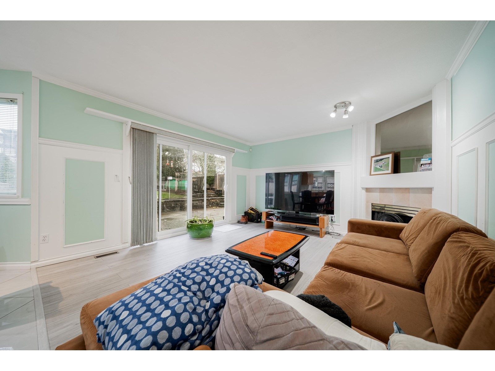 Property at 16089 80 AVENUE image 2