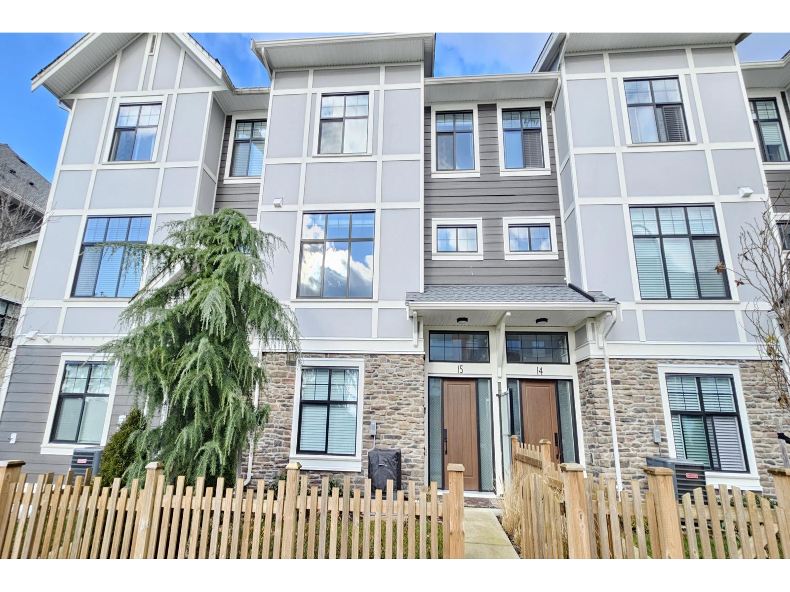15 20327 72b Avenue, Langley, British Columbia  V2Y 4J6 - Photo 1 - R2991786