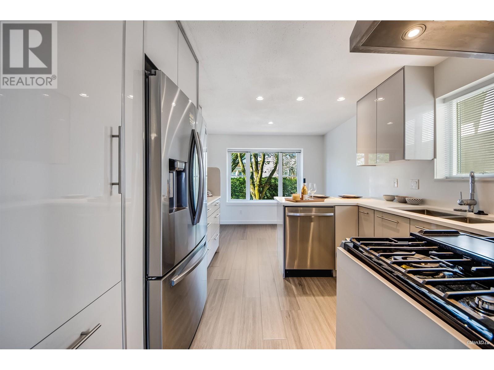 8490 French Street, Vancouver, British Columbia  V6P 4W2 - Photo 8 - R2991034