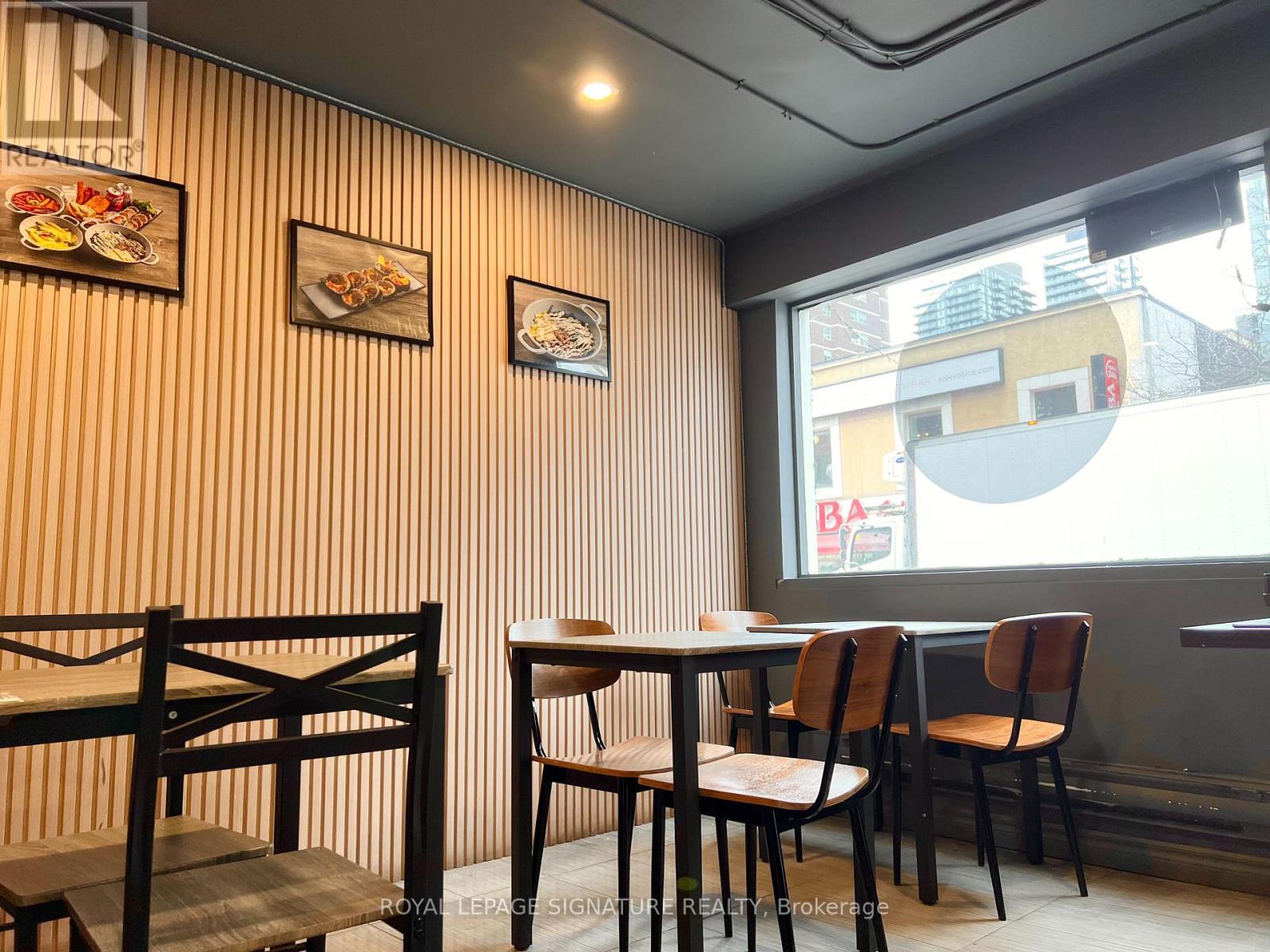 639 Yonge Street, Toronto, Ontario  M4Y 1Z9 - Photo 10 - C12083487
