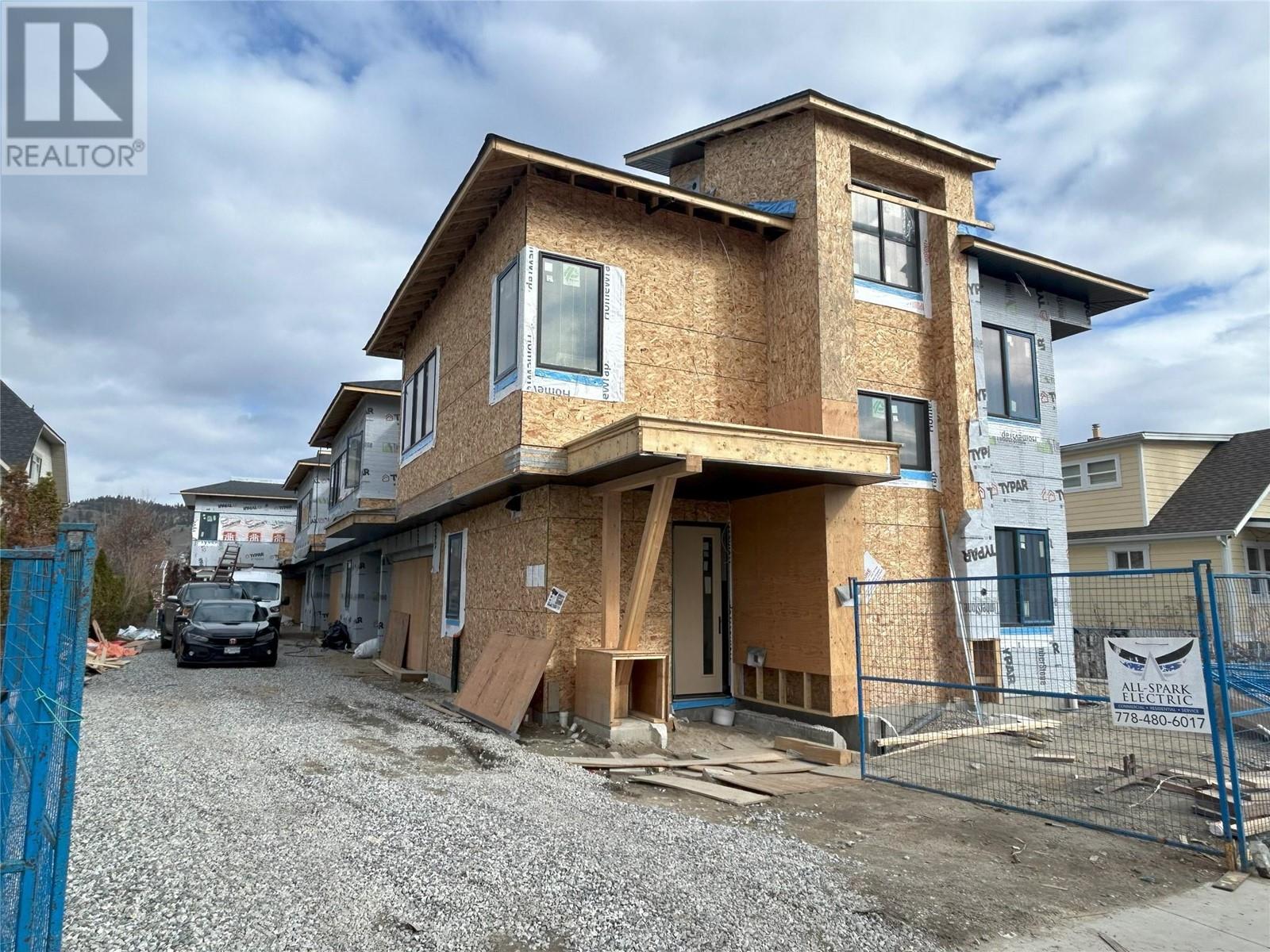 Property at 970 Lawson Avenue Unit# 4 image 5