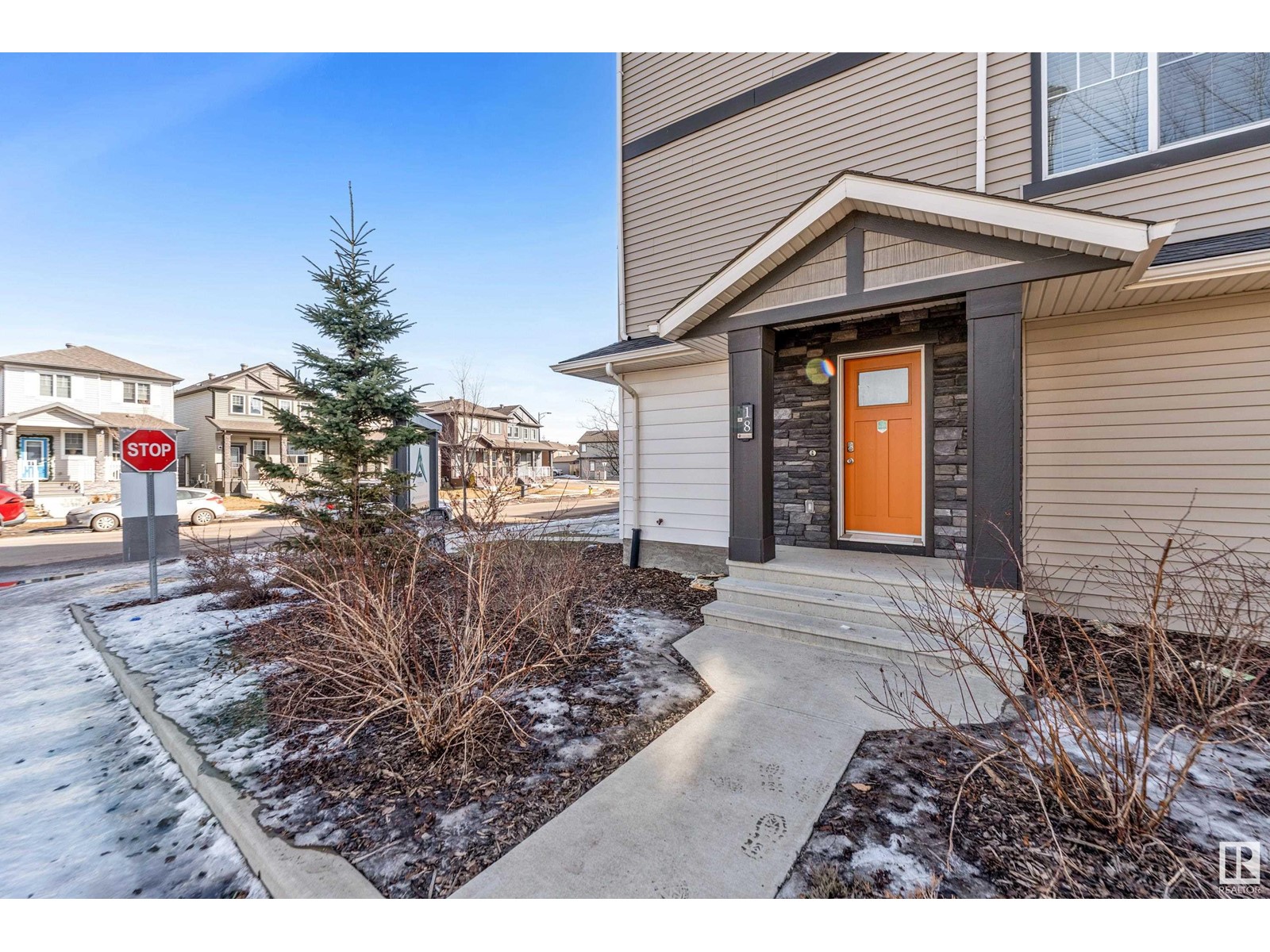 Property at #18 1530 Tamarack Blvd NW image 1