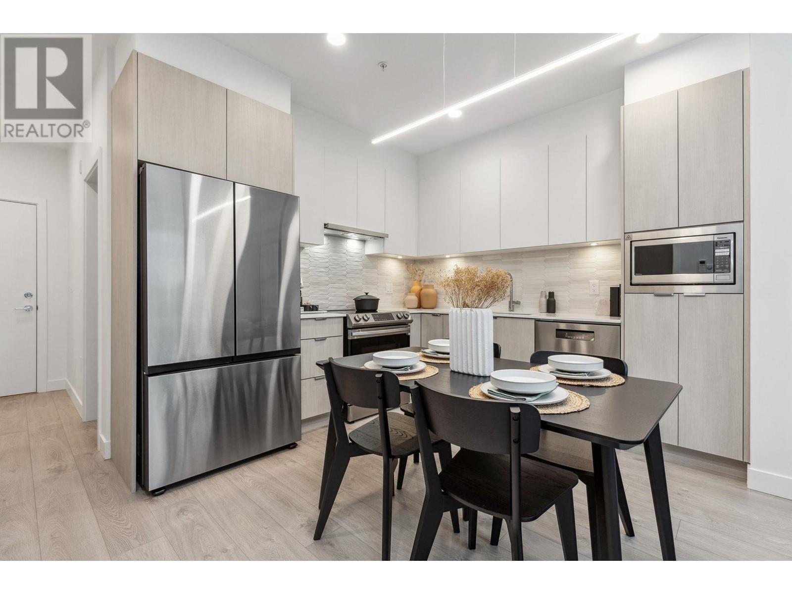 210 2463 Rabbit Drive, Tsawwassen, British Columbia  V4M 0G6 - Photo 3 - R2991791