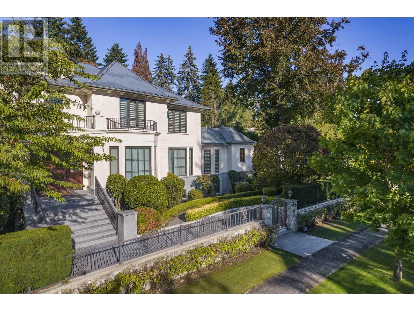 Property at 5376 CONNAUGHT DRIVE image 5