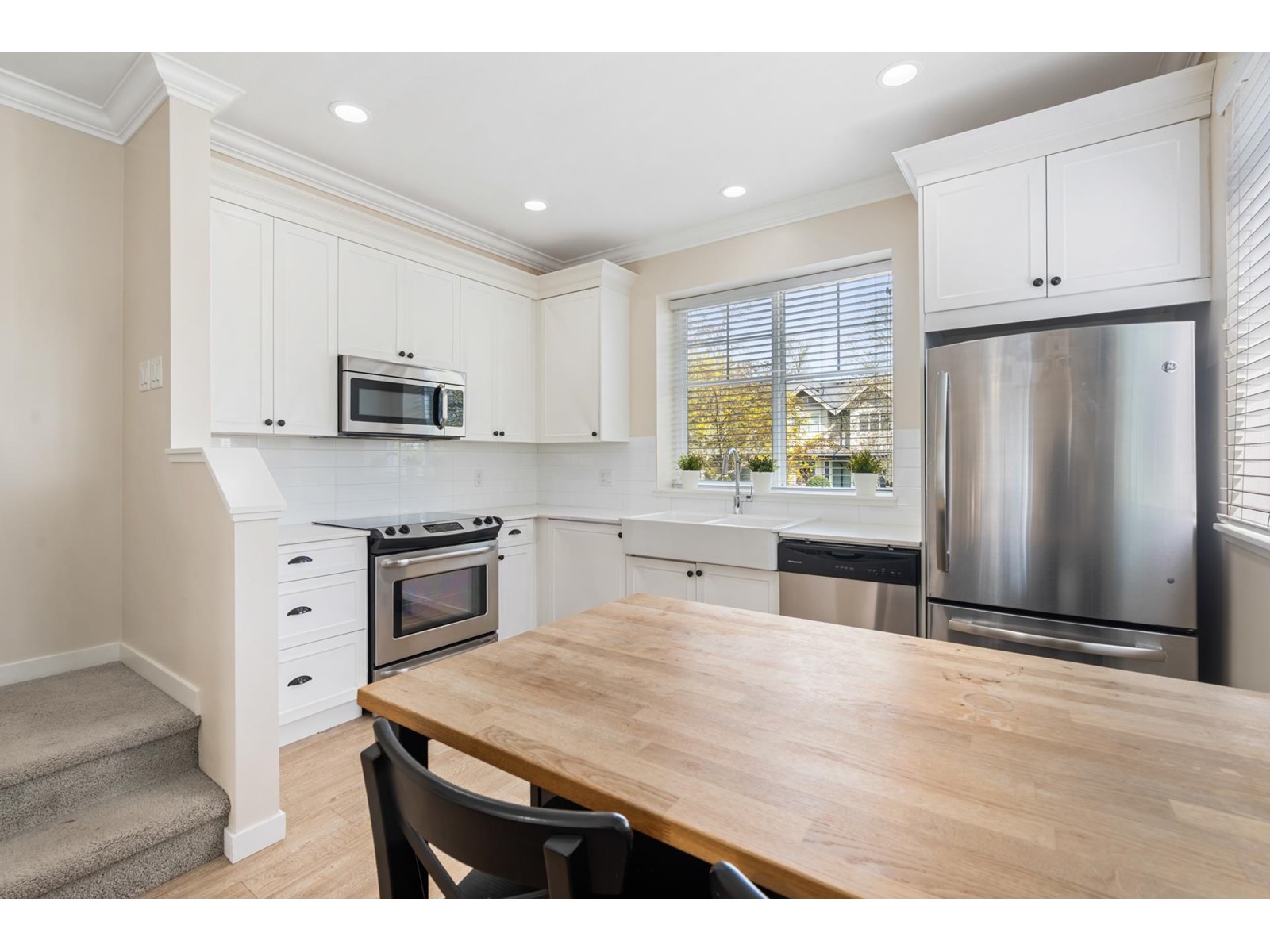 Property at 19 19128 65 AVENUE image 4