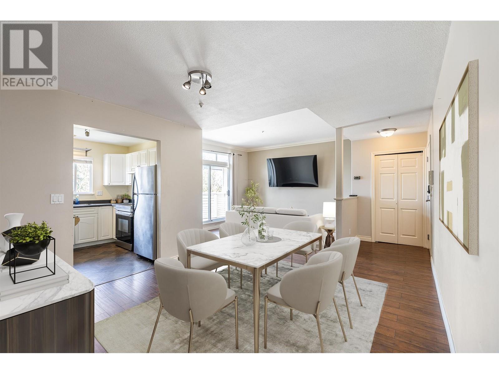 Property at 402 20556 113 AVENUE image 3