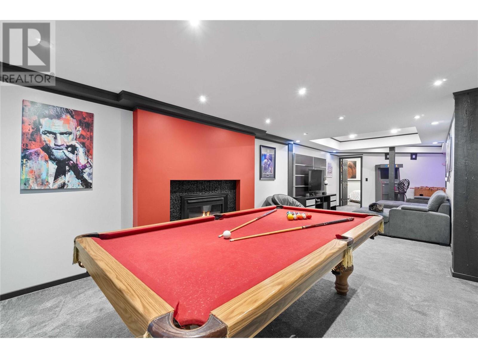 Property at 191 25 Street NE image 3