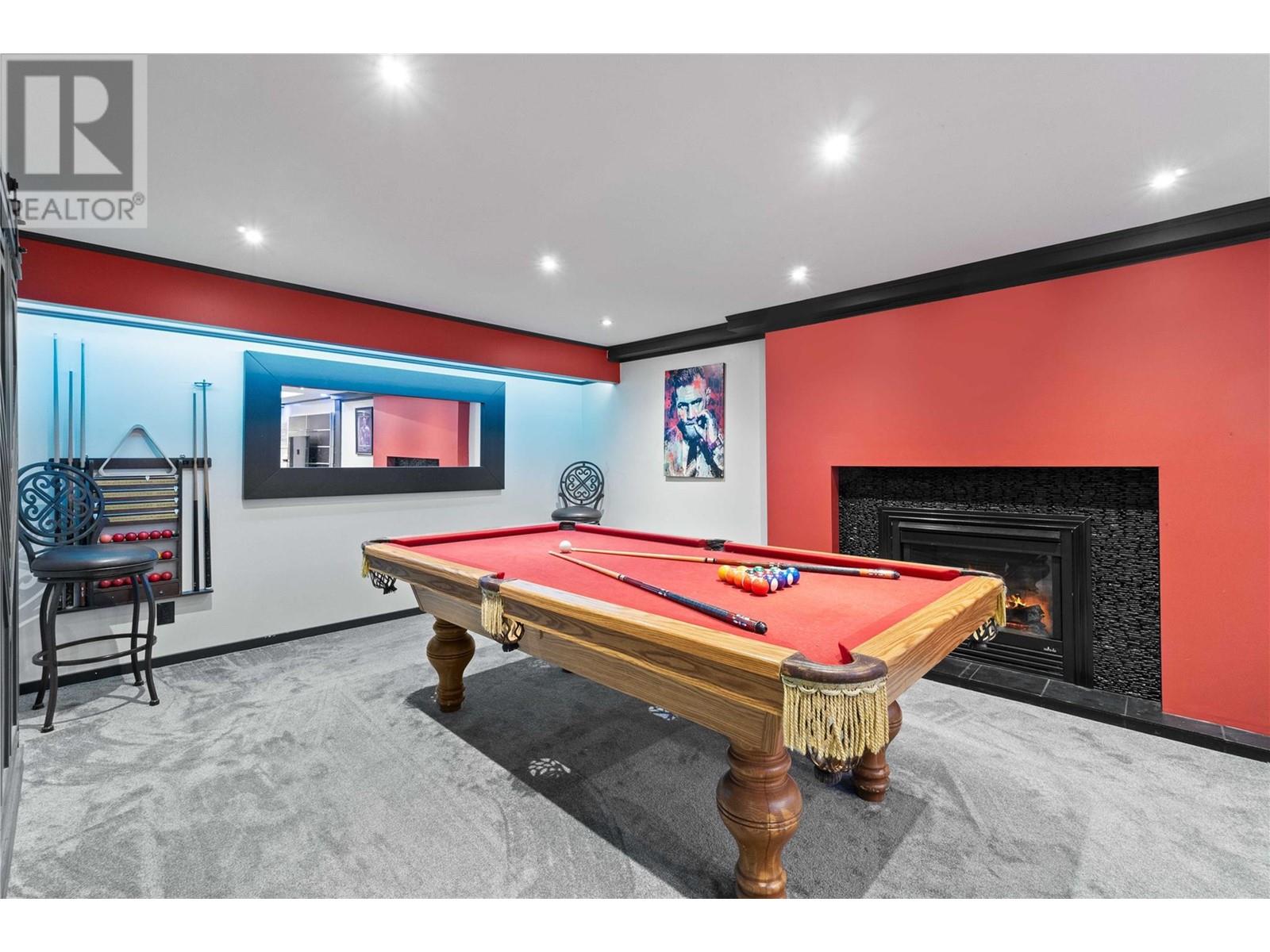 Property at 191 25 Street NE image 4