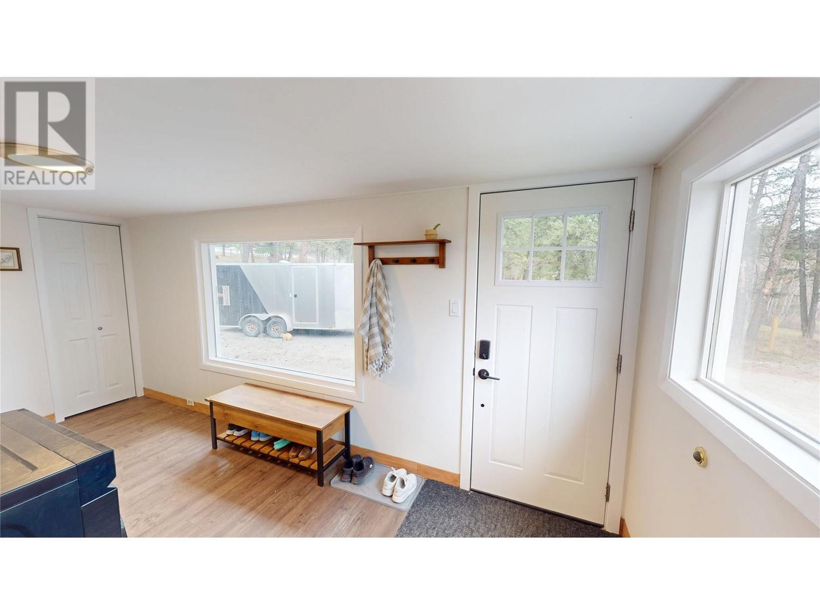 Property at 576 Borden Road image 4