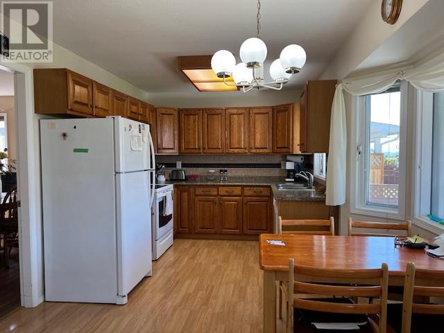102 1st Street, Vernon, British Columbia  V1H 1Z1 - Photo 5 - 10338838